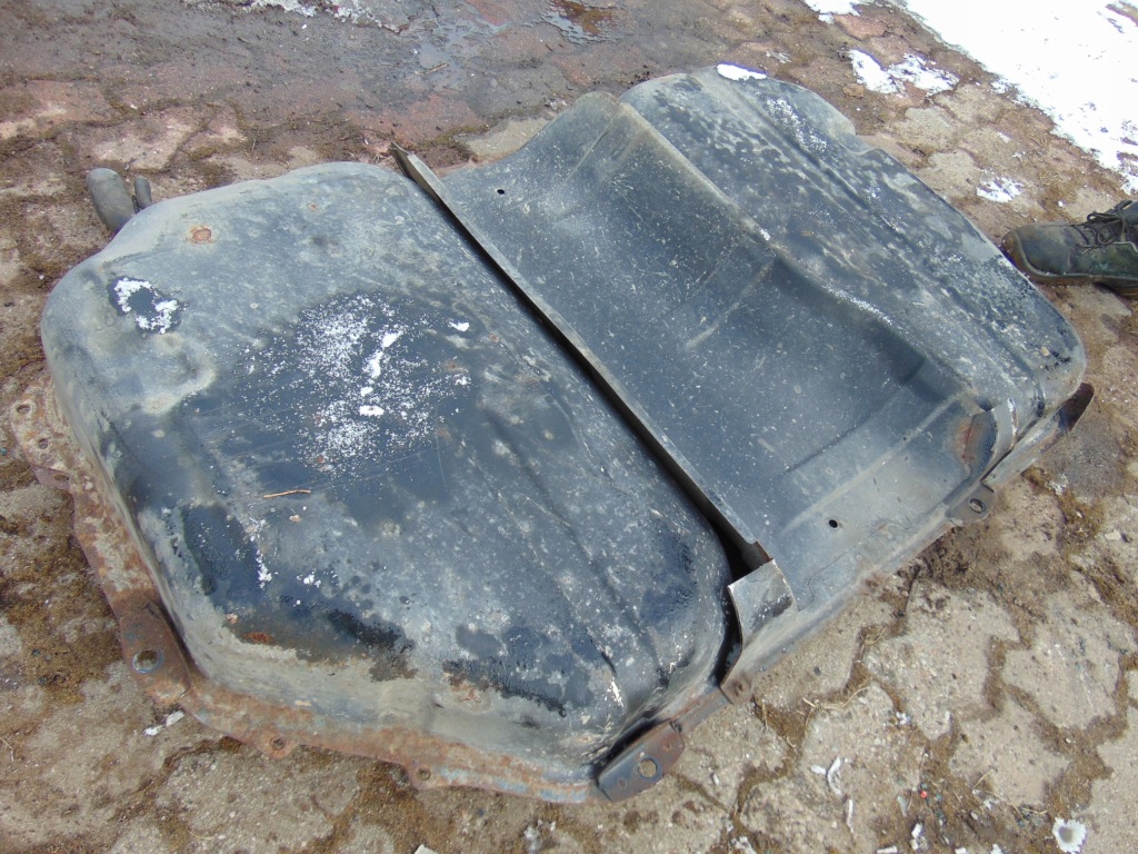 Bak бак пального mitsubishi grandis 2.4 бензин europa Оригінал