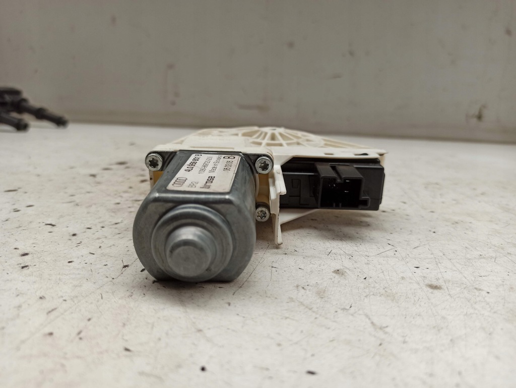 фото №9, Audi q7 4l моторчик скло лівий перед 4l0959801b