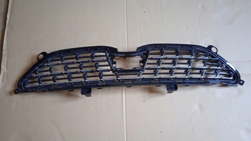 фото №1, Решётка радиатора решётка радиатора бампера toyota yaris cross 21-