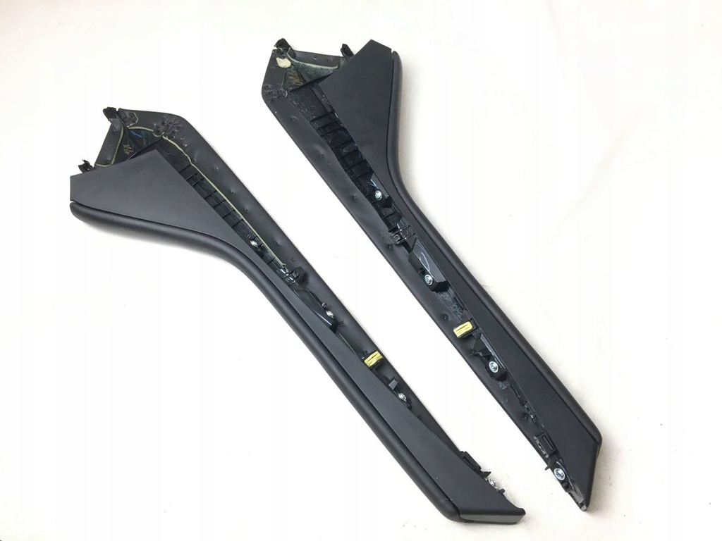 фото №7, Mazda 3 iv 19- молдинг бічна тунель шкіра