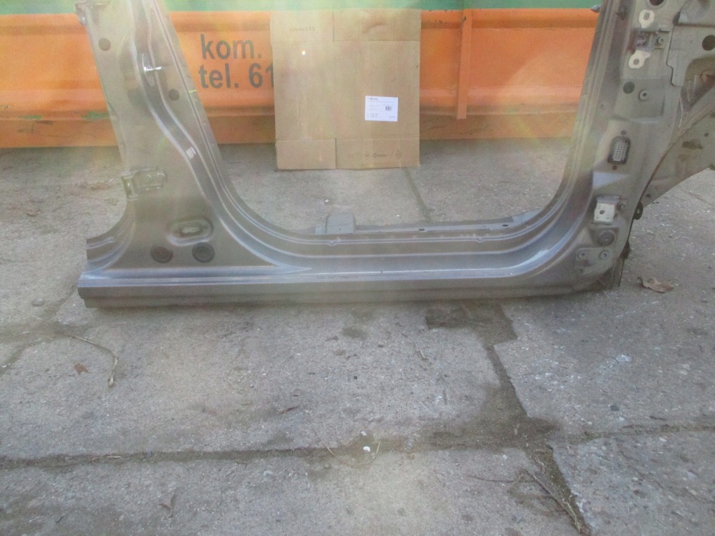 фото №2, Renault captur i порог правый 2x блок двигателя 13-19 rok tekng