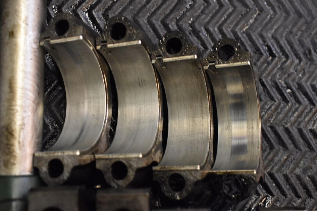 Блок низ  двигуна wał 6110110501 mercedes c-klasa w203 2.2 cdi 122 km 00-04 Доставка