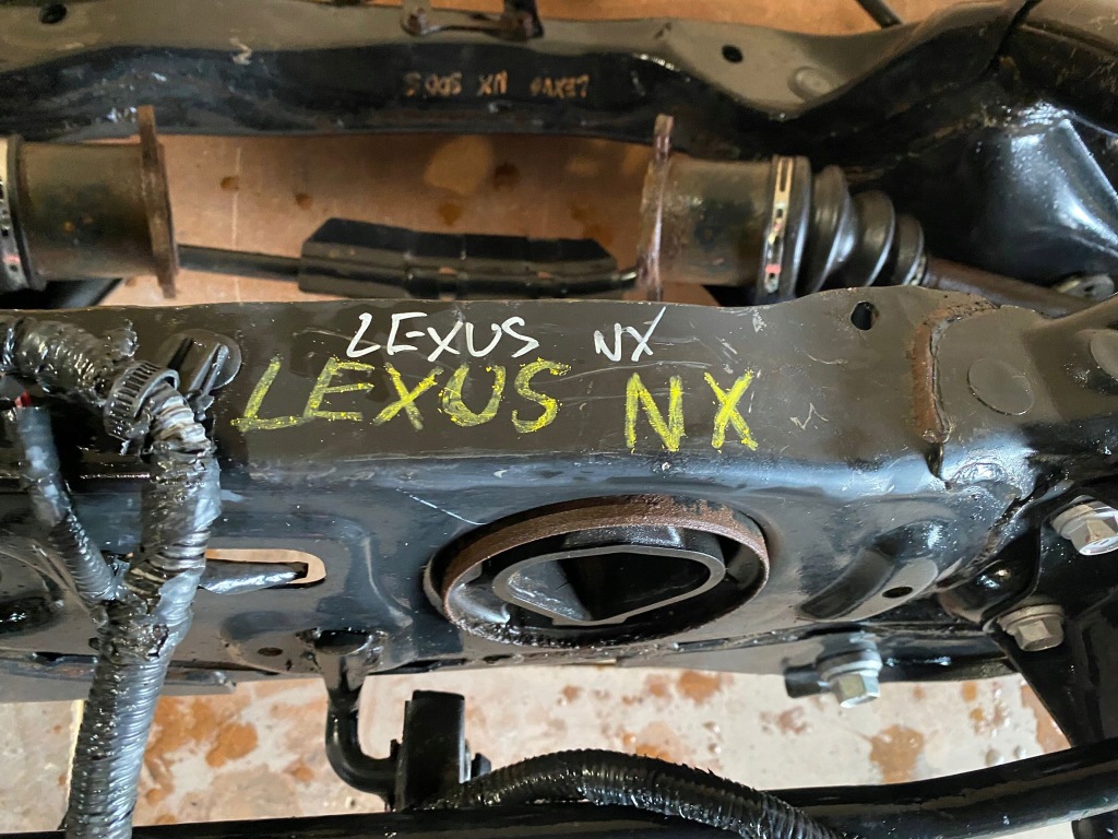 Lexus nx300 подвеска ось задний  задние с Разборки