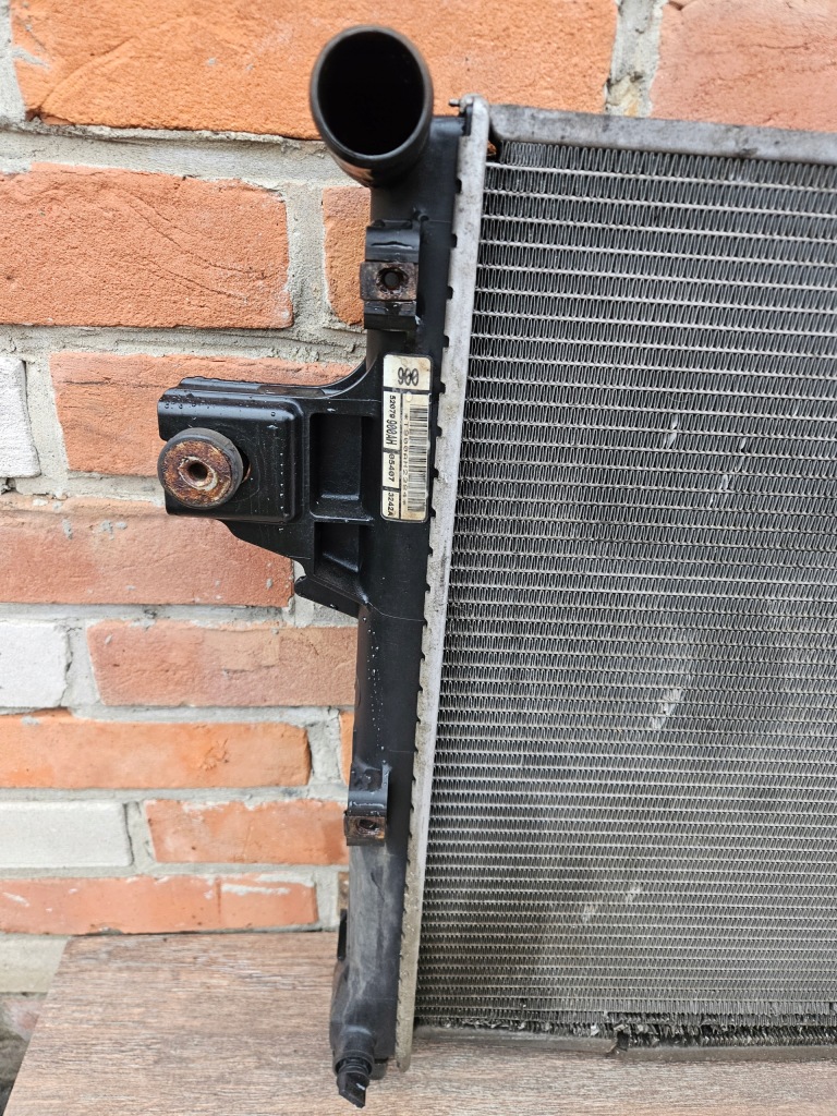 Купить Jeep grand cherokee wj 99-04 4.7 радиатор воды