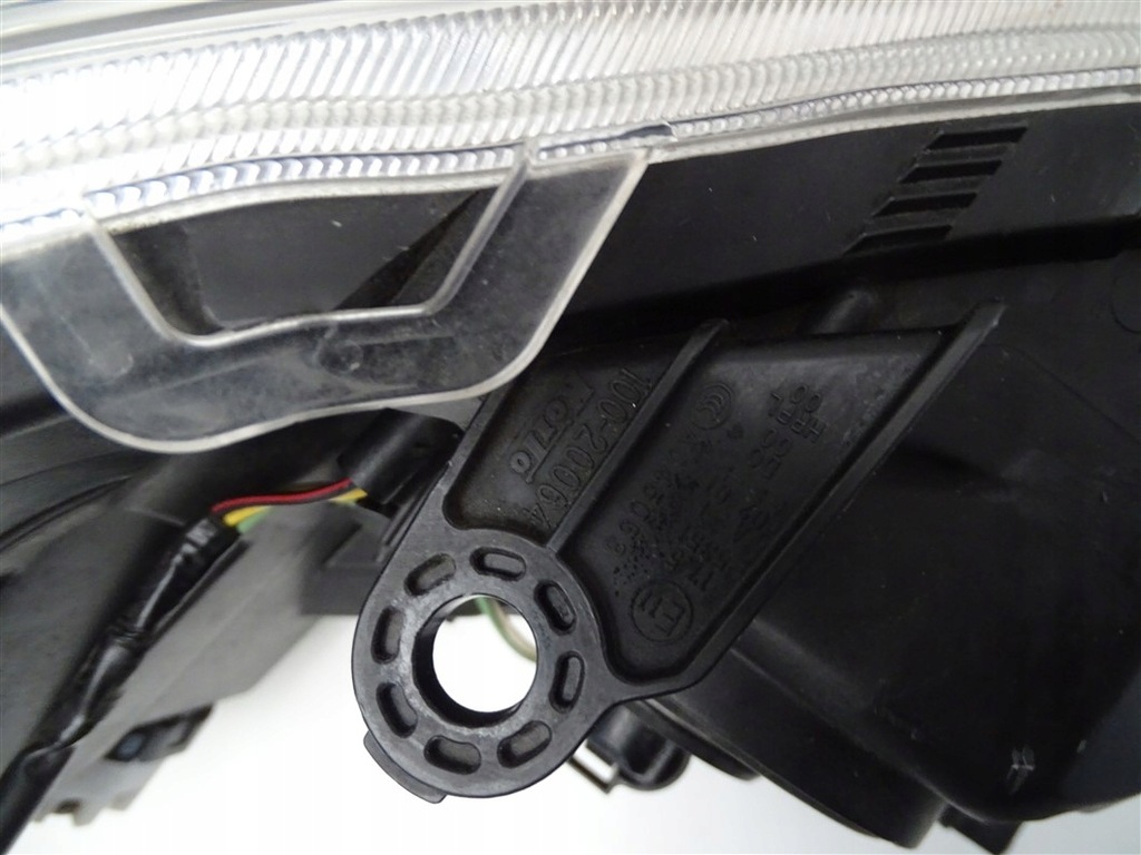 фото №9, Лампа ліва перед subaru outback ксенон lift 12-14