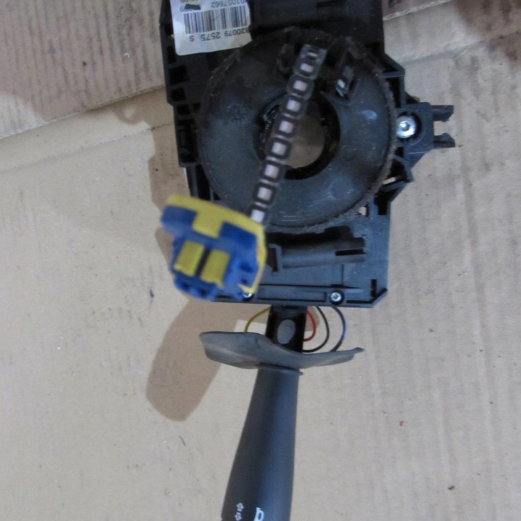 фото №3, Dacia logan переключатель комбинированный 8200792575 s