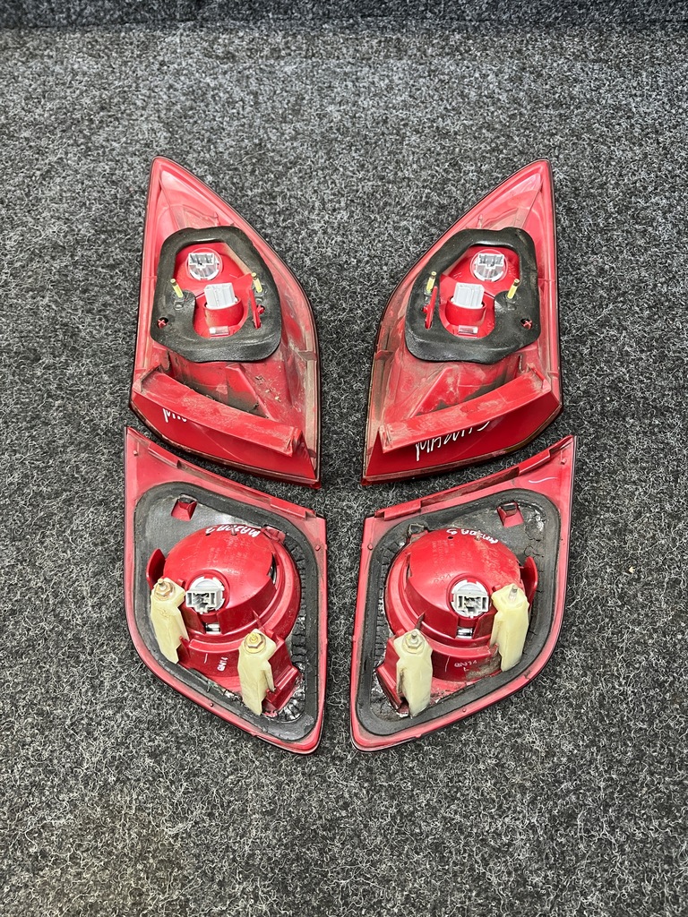 фото №9, Mazda 3 i bk лампа задняя правая + левая + лампы w крышка оригинальный номер europa