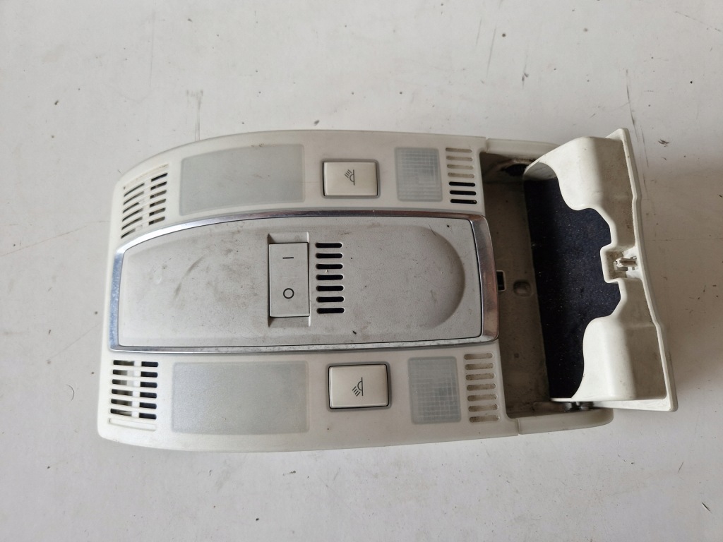 фото №1, Лампа стельовий audi a6 c6 4f0947135n