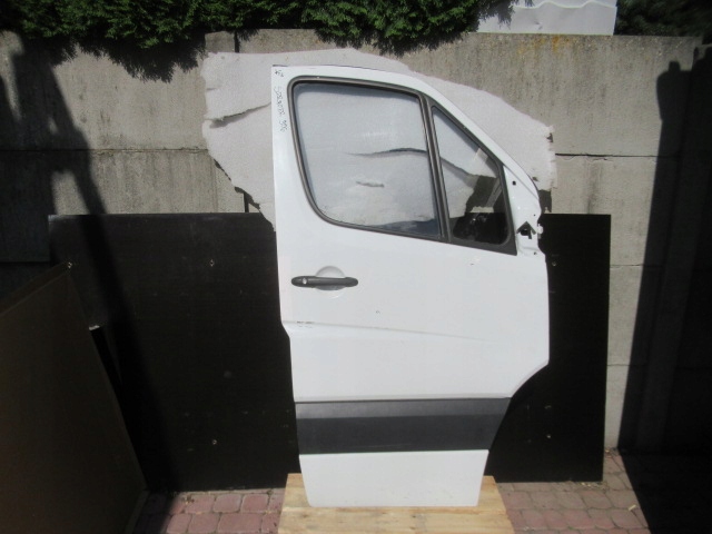 фото №1, Mercedes sprinter 906 дверь правое перед