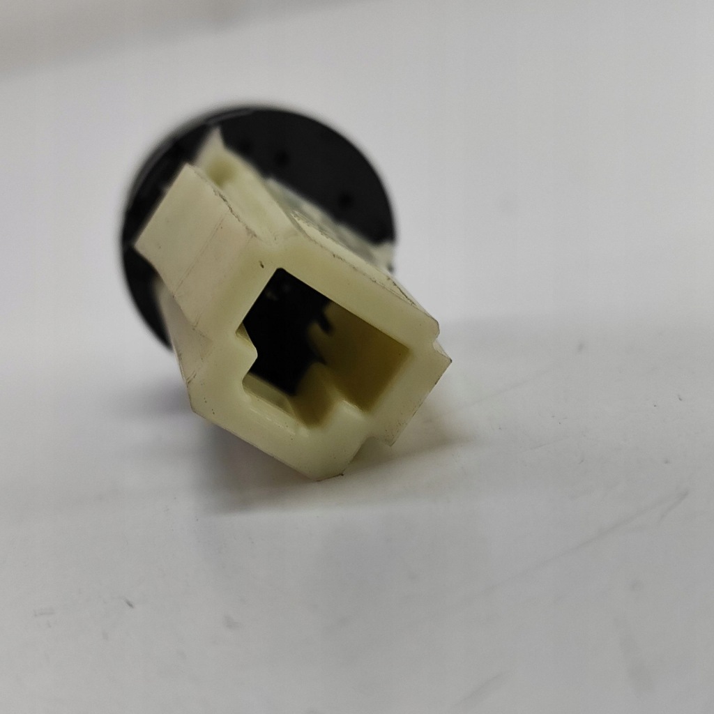 фото №6, Toyota prius xw50 2016 датчик освещённости