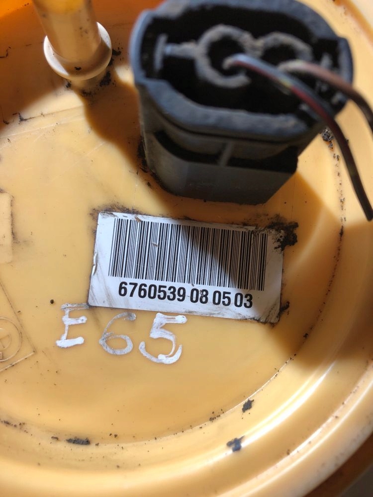 2003 bmw 7 e65 e66 датчик уровня топлива 6760539 с Разборки