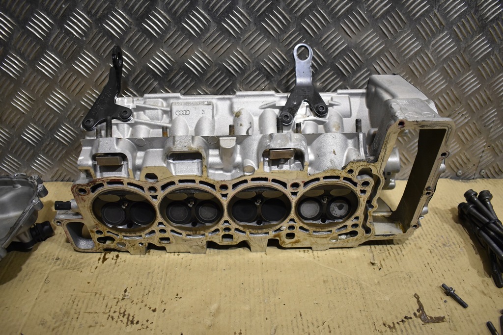 фото №7, Idealna головка двигуна права cylider 1 - 4 cwu cwuc audi rs6 rs7 c7 1