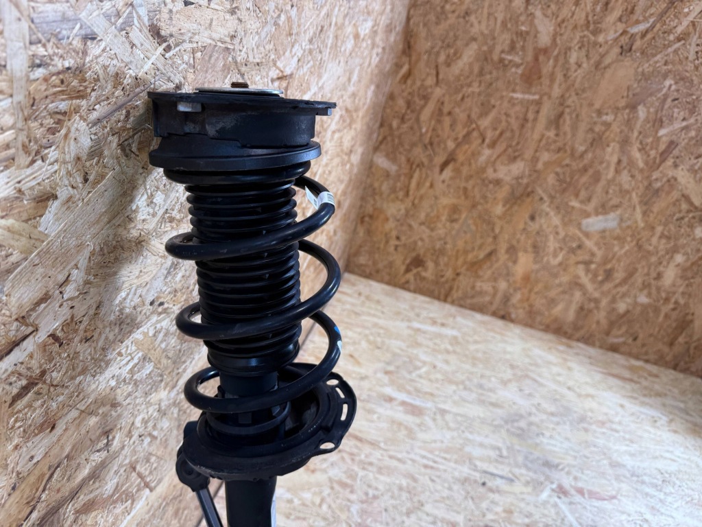 Подвеска амортизатор поворотный кулак левое  перед audi a3 8y 1.5tsi 5wa413023aj Киев