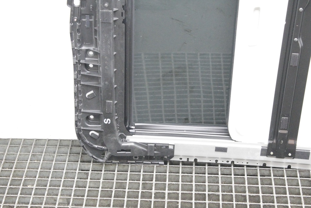 фото №10, Люк infiniti m y51 7707220 3.5l hybrid 268kw 2012