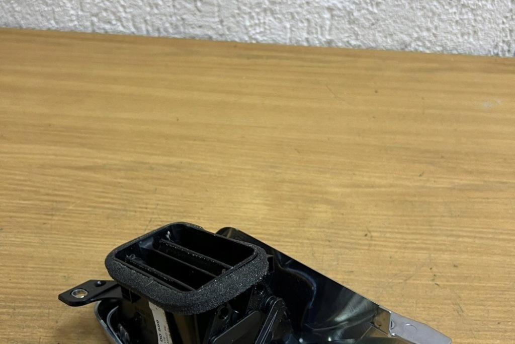 фото №11, Решітка впуск повітря панелі приладової панелі porsche panamera 970 970553172