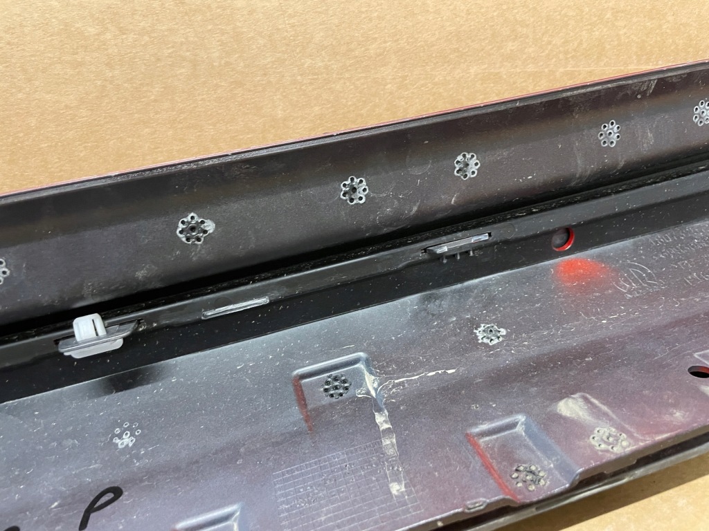 фото №9, Alfa romeo stelvio молдинг поріг права 60930880 18073257