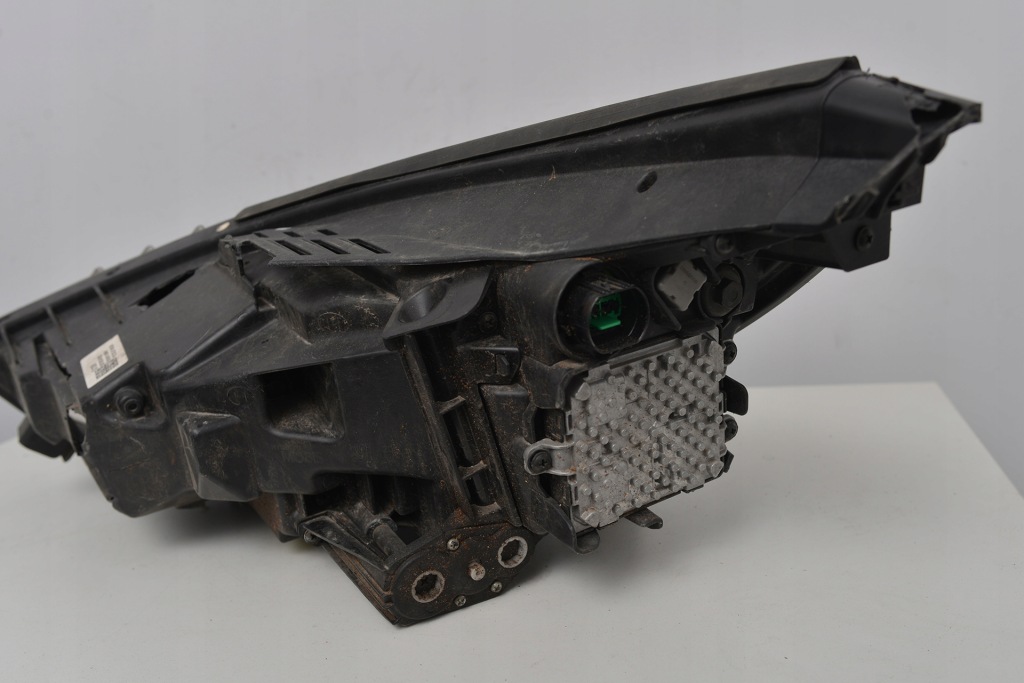 Hyundai i30 n-line фара перед передня правий 92102g4120 Ціна