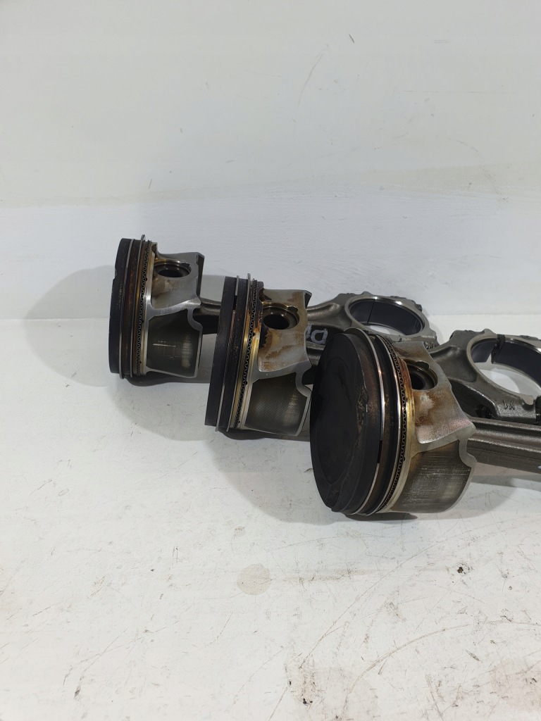 фото №7, Поршень + шатун 06ll 2.0 tfsi dry audi a6 c8 q5 s3 vw golf viii gti