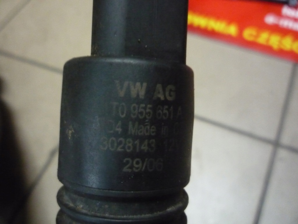 фото №4, Помпа омывателя seat leon 1999-2005 1j0955651a