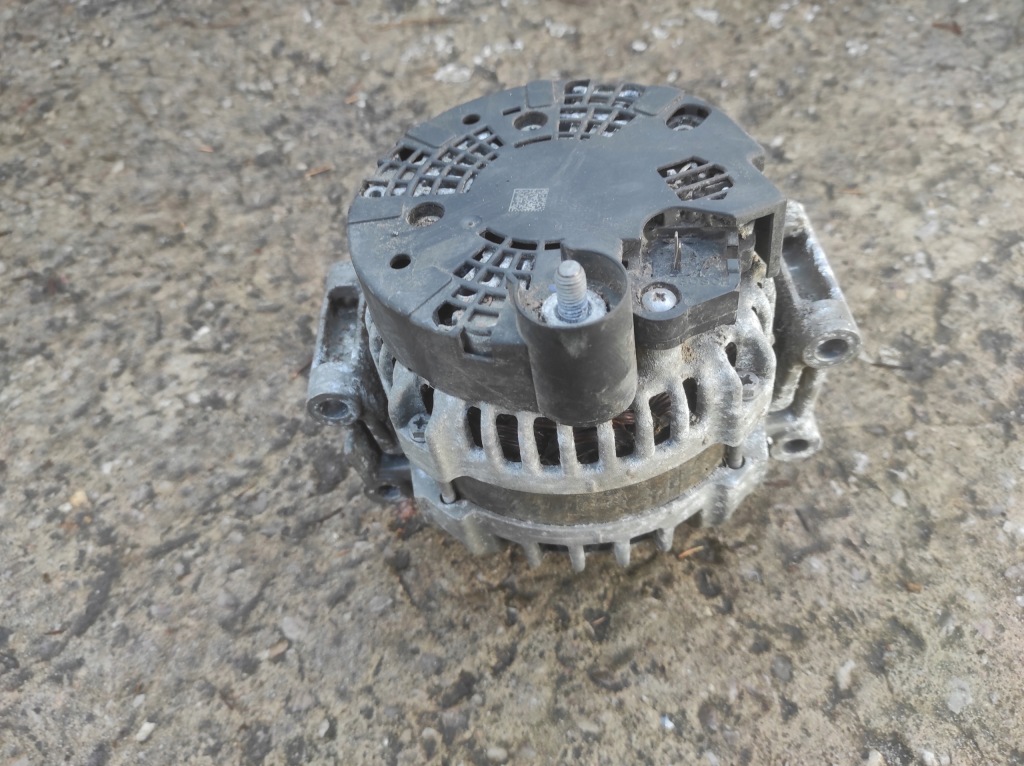 Генератор 06h903017t audi Оригінал