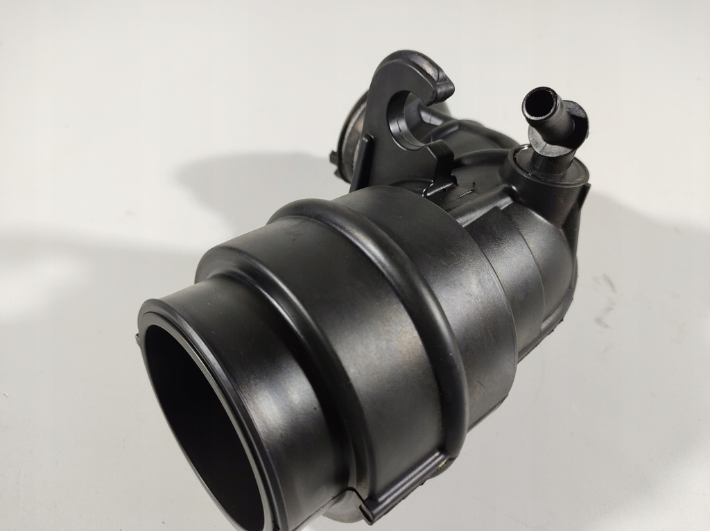 фото №14, Kia stonic 1.0 t-gdi 17- шланг труба воздуха