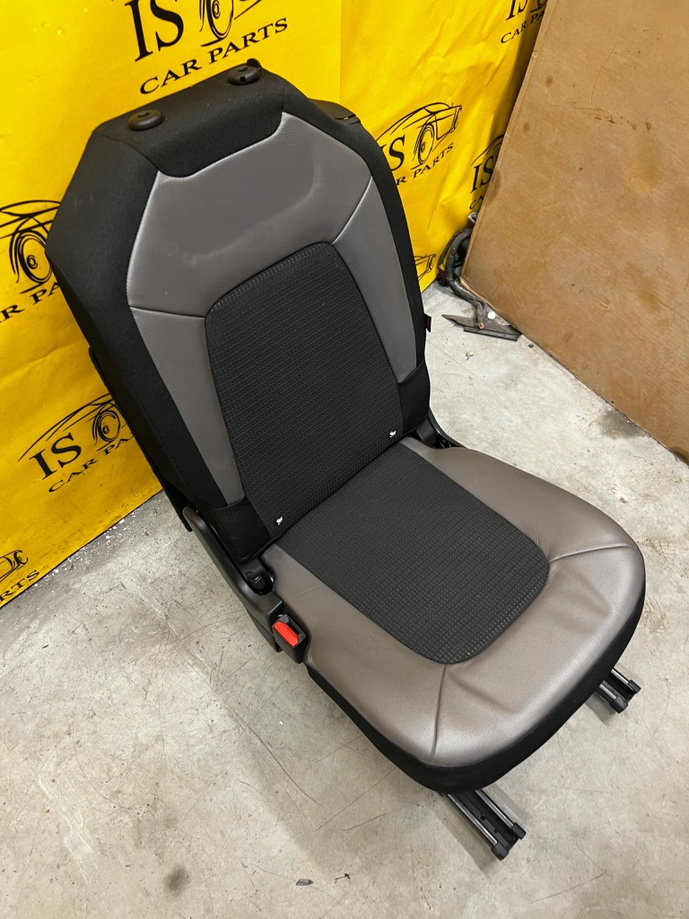 фото №2, Сидіння drugiego rzędu pół шкіра citroen c4 grand picasso ii