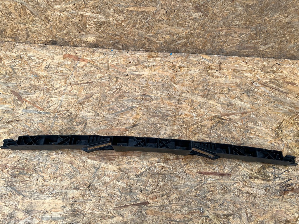 фото №1, Напрямна бампера задня audi a6 c7 4g9897458