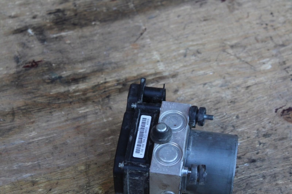 фото №2, Насос abs subaru outback iii 03-06 2.5 ej253