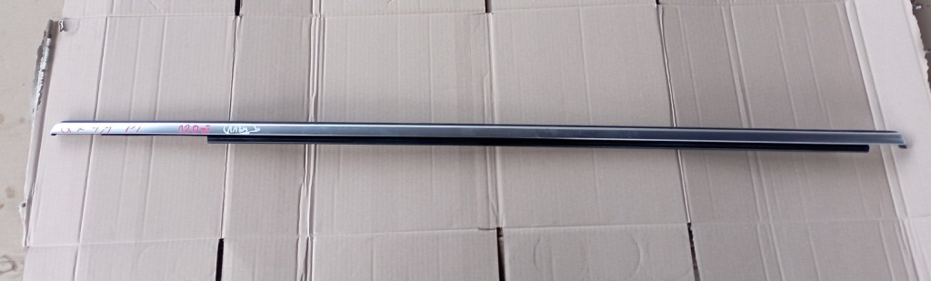 фото №1, Audi q7 4m0 молдинг двері задня права