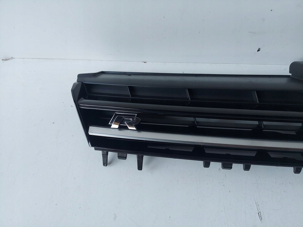 фото №2, Golf vii r-line решётка радиатора решётка радиатора бампера перед