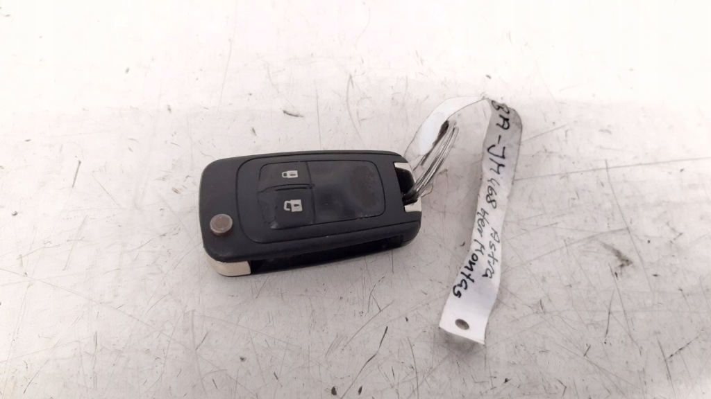 фото №1, Pilot ключа opel astra j 2,0 cdti