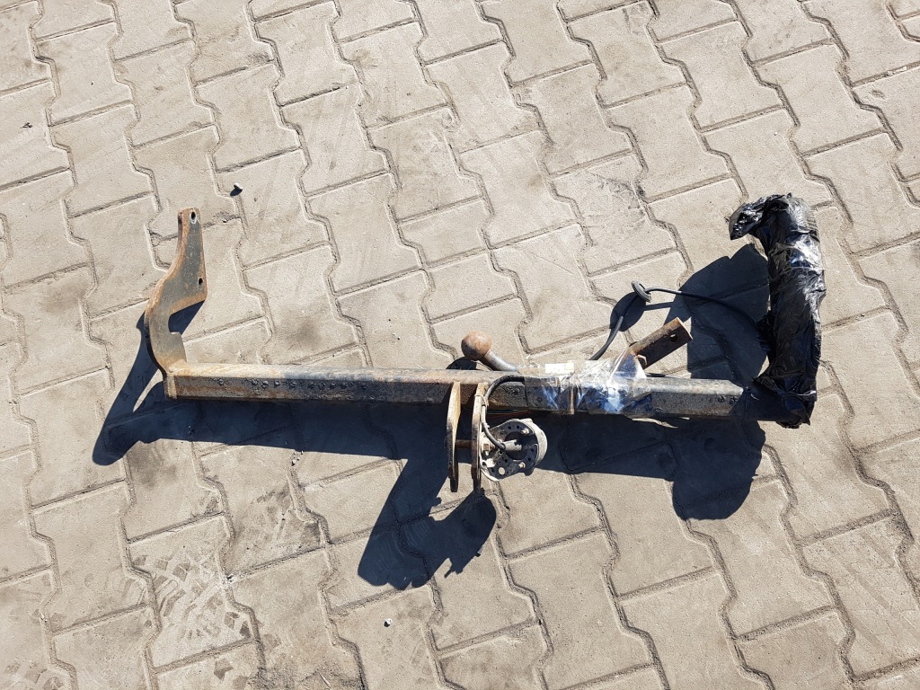 Hyundai i40 11-18r kombi hak буксировочный в Украине