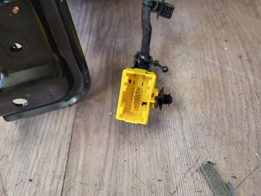 фото №10, Сиденья заднее сиденье комплект подогрев peugeot 3008 i 2016r 1.6 hdi ktpd