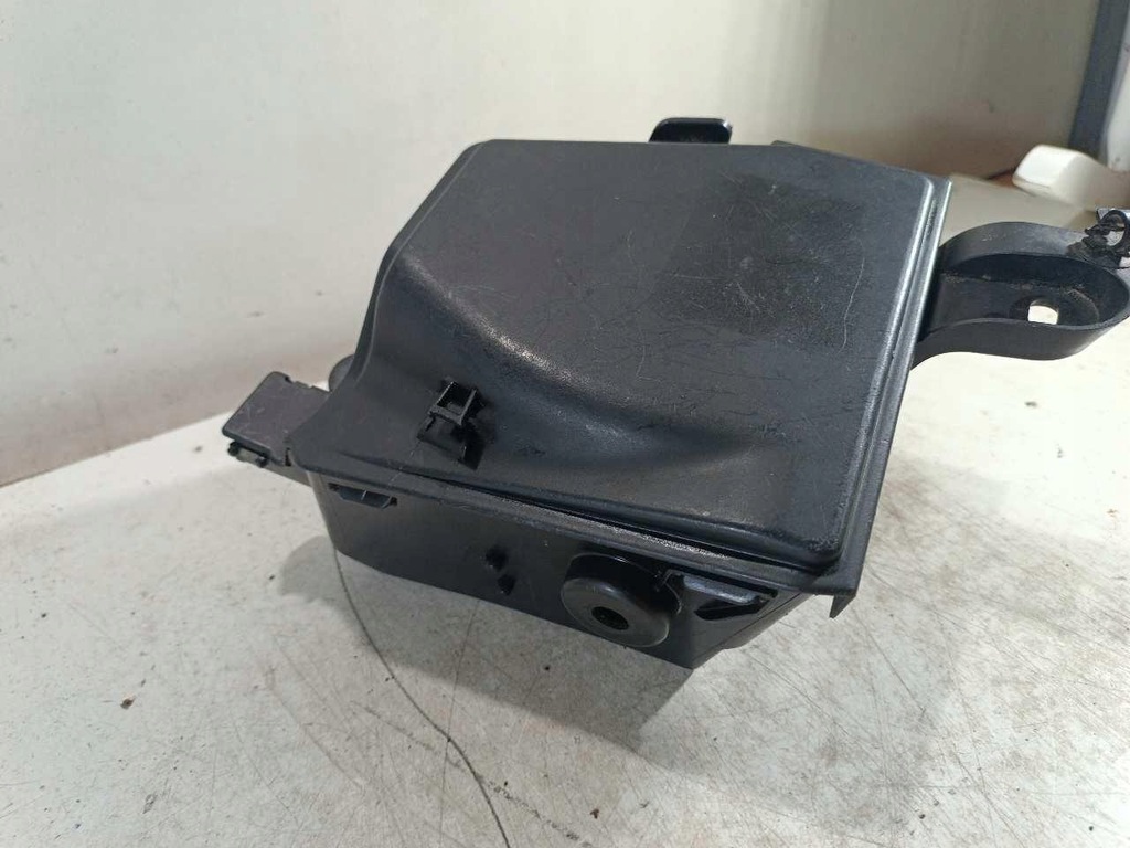 фото №5, Корпус коробка запобіжників dacia logan 1.5 dci 8200430035