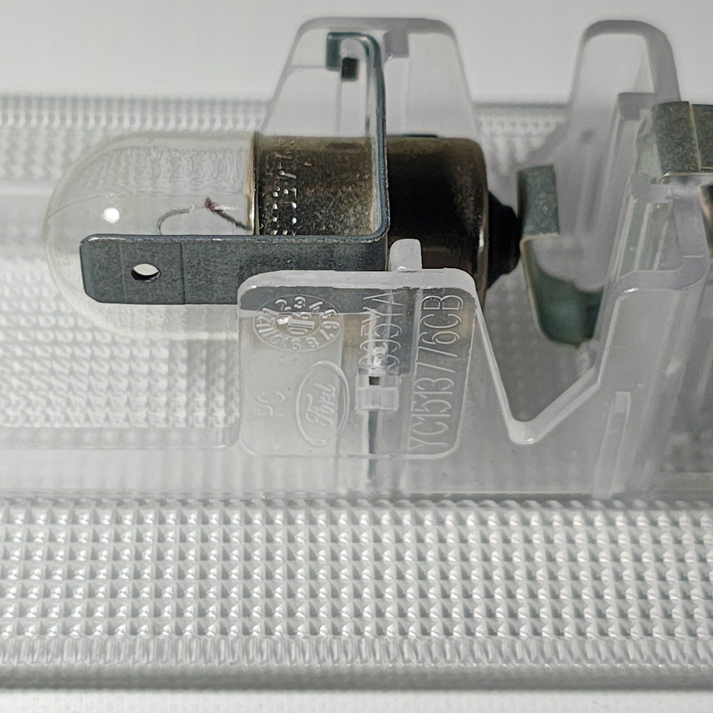 фото №5, 4060855 лампа освещение салона ford yc1513776cb