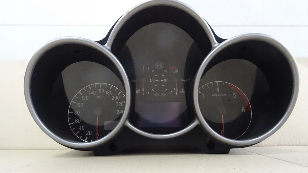 фото №1, Alfa rome 147 1.9 jtd лічильник приладова панель