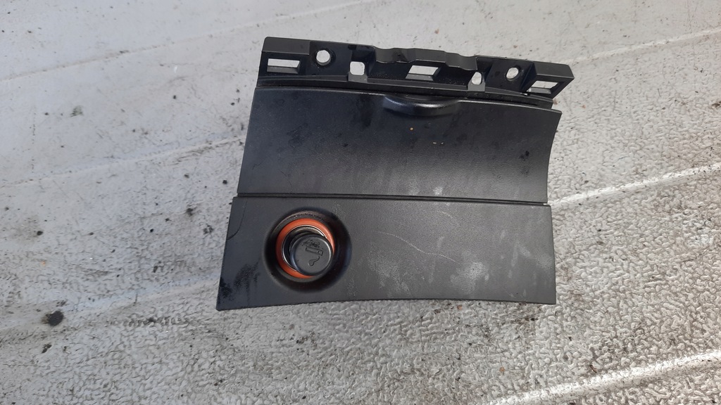 фото №1, Попільничка mazda 3 05r 1.6citd hb