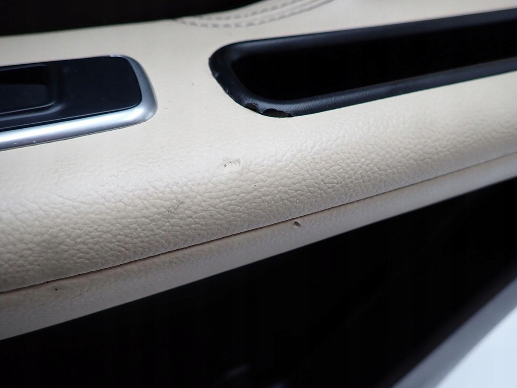 фото №8, Обшивка обивка дверь правый задняя hk83-20986-acw jaguar f-pace x761 20r