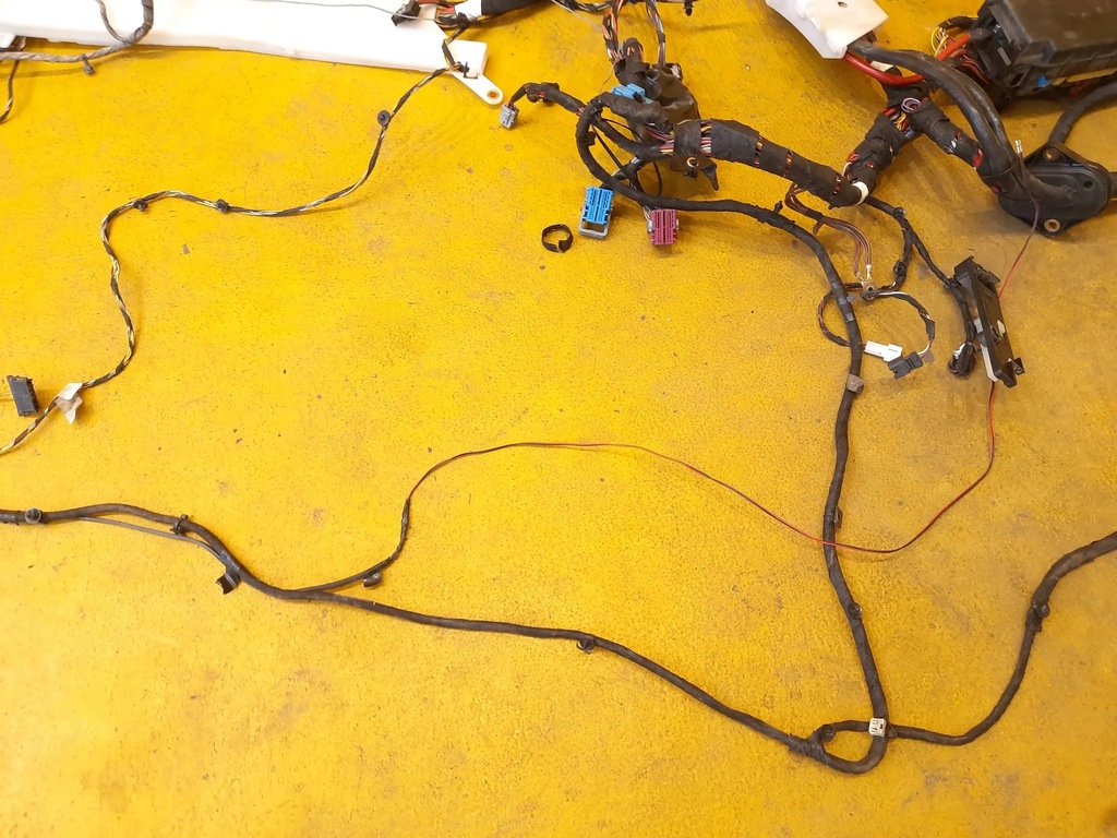 фото №13, Mercedes-benz w447 жгут электропроводка салона