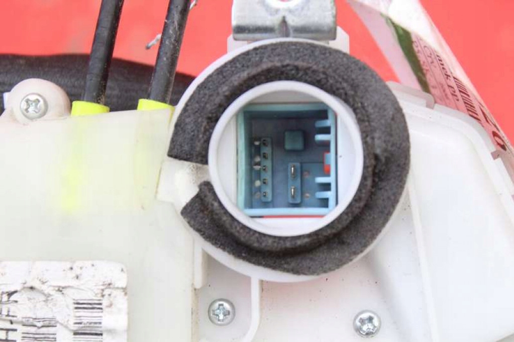 фото №8, Замок двері правий перед передній eu 72111-swa-g honda crv 3 iii 06-09