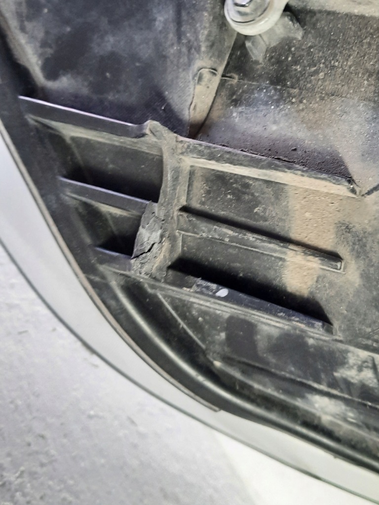 фото №5, Tesla model s лампа права bi-xenon