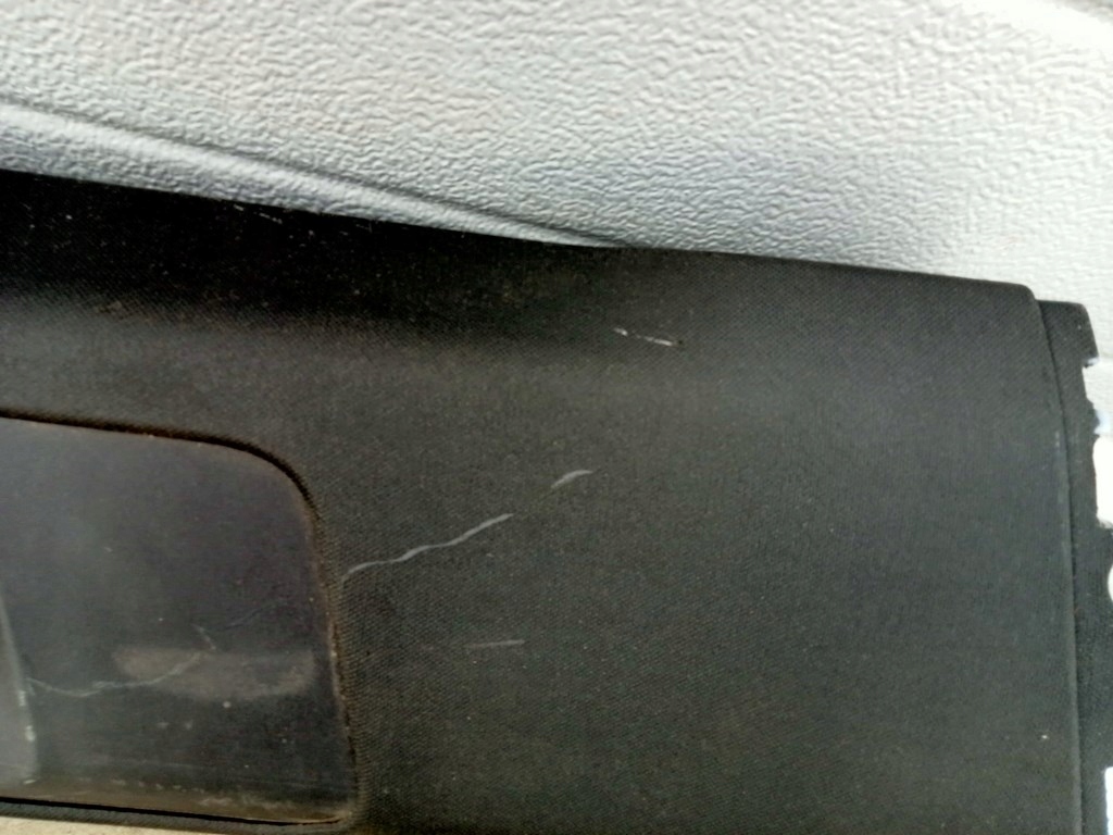 фото №7, Porsche taycan - обшивка захист правого стійка 9j1867234