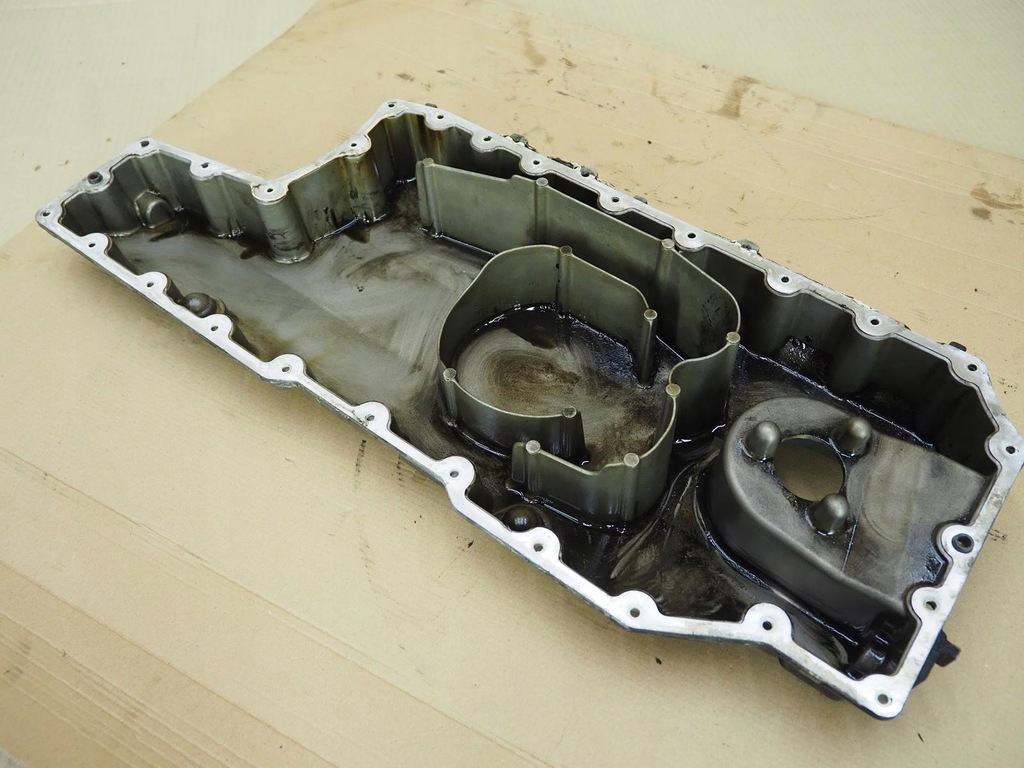 фото №15, Поддон масляная нижняя audi a8 d3 6.0 bht 07c103804ag