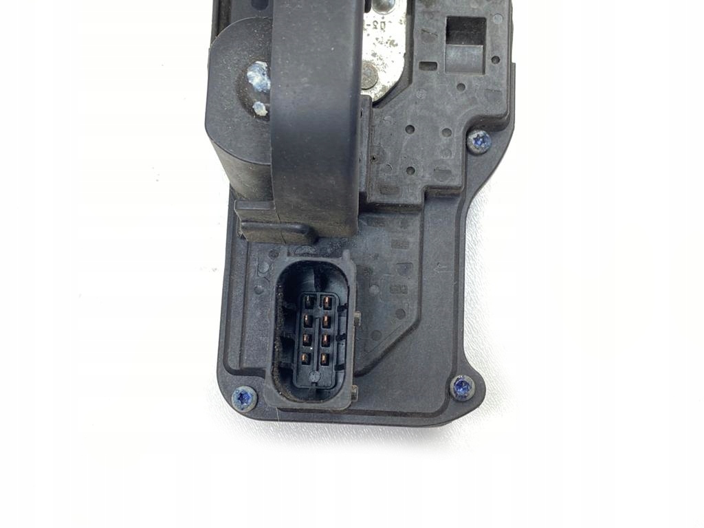 Cadillac sts 05-11r замок двері правий перед в Україні