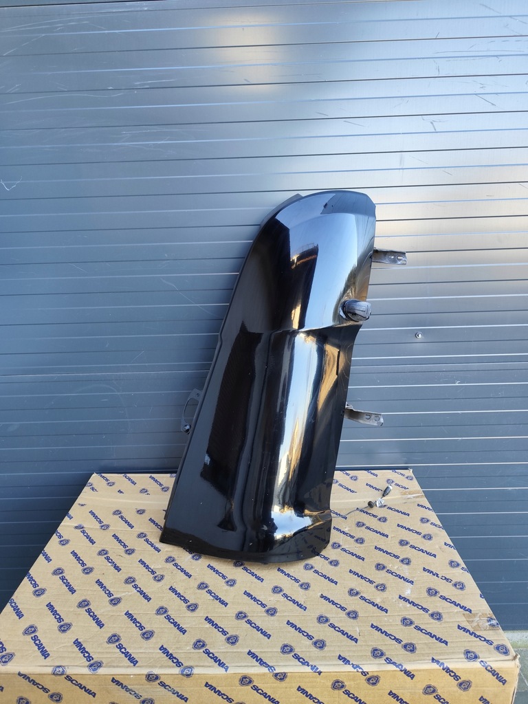 фото №1, Облицовка уголок кабины ветровик решётка scania s r 2230756