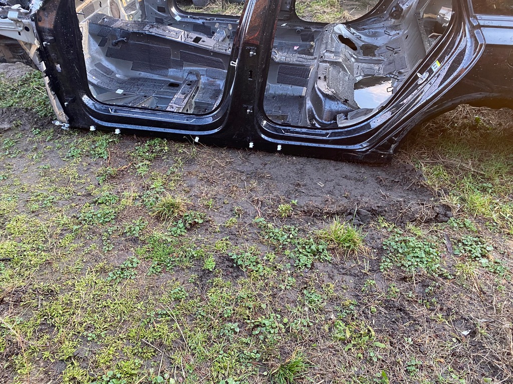 фото №1, Audi a6 c8 kombi поріг блок двигуна лівий чверть