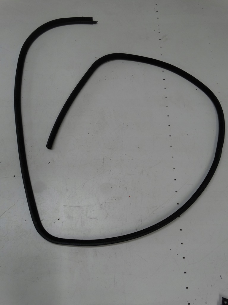 фото №1, Прокладка дверь правый перед bmw e46