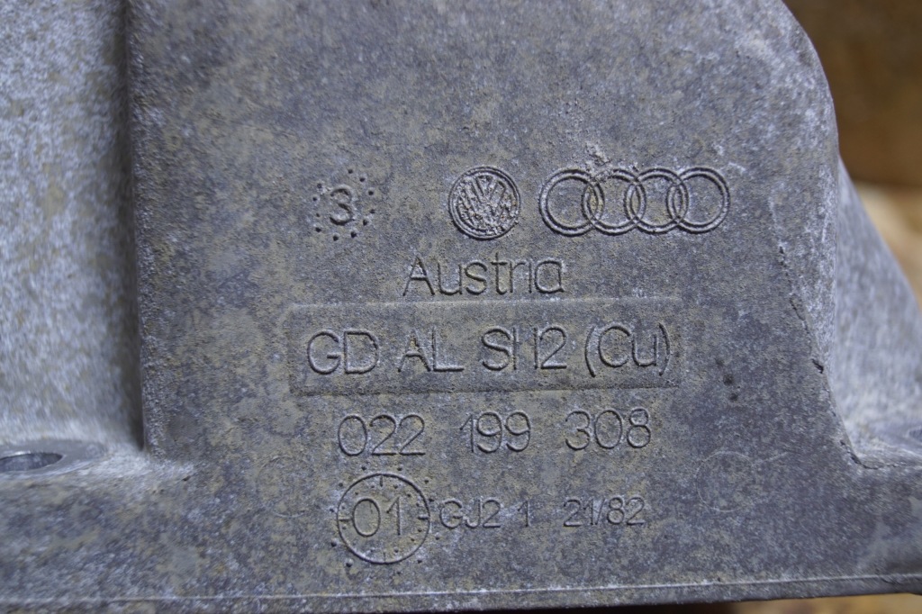 фото №10, Кронштейн двигателя vw touareg 3.0 tdi 022199308