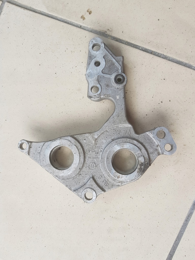 фото №1, Пластина кронштейн audi rs4 5 4.2 fsi cfs