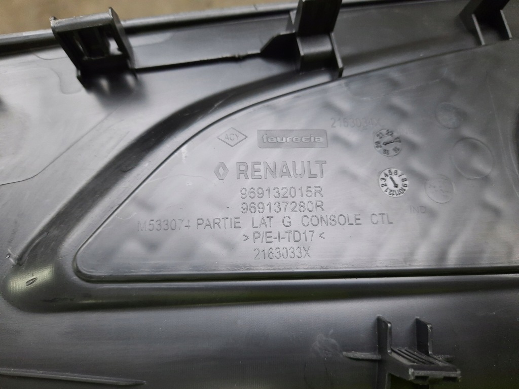 фото №12, Clio v тунель середній usb kompletny